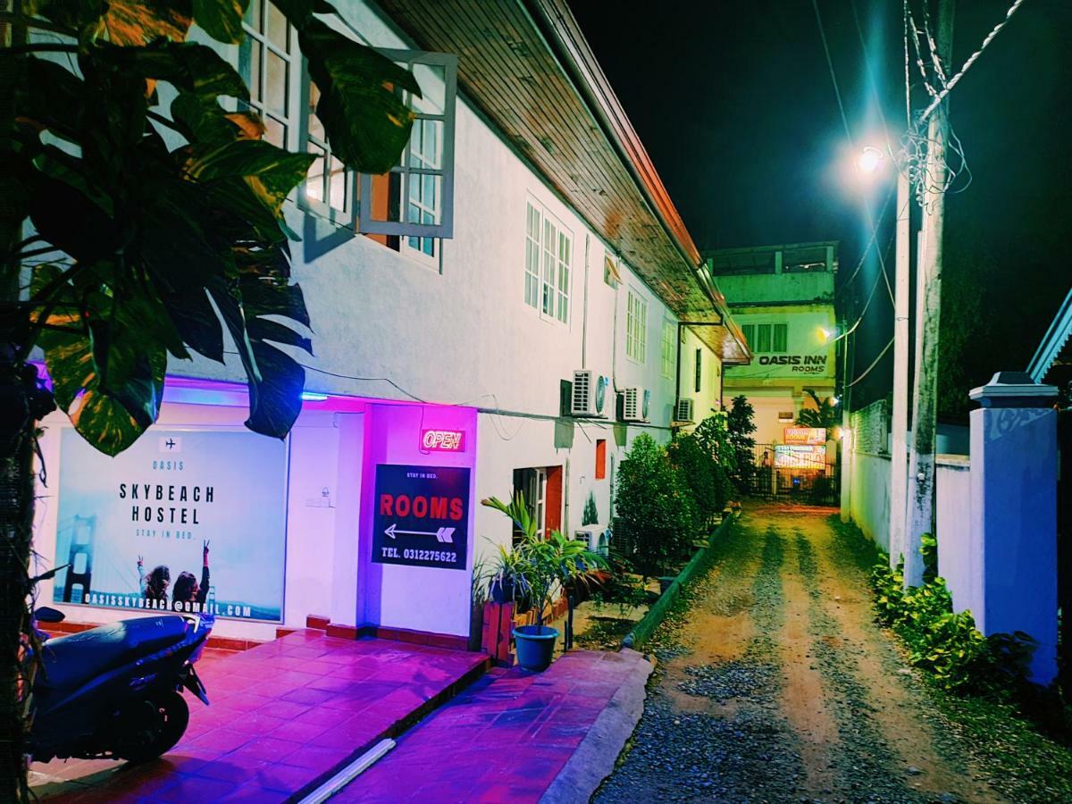 Oasis Skybeach Hostel - Negombo Exteriör bild